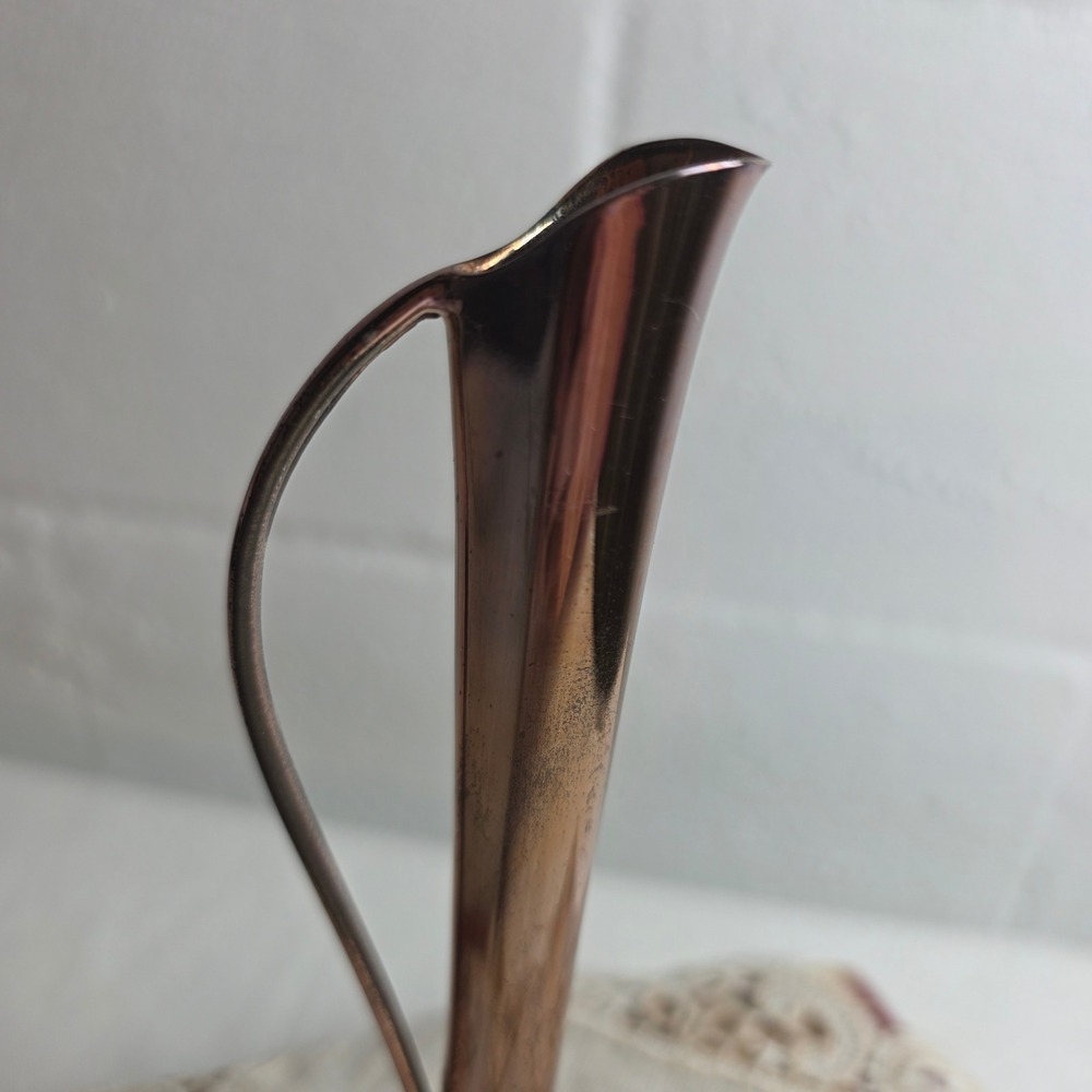 Vintage Copper Color Bud Vase Mid Century Modern Sleek Handle Heavy - Picture 4 of 9